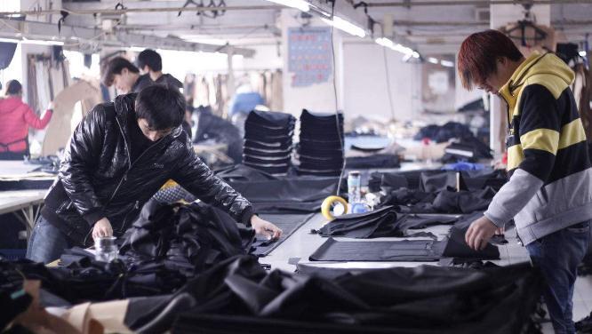 從10萬(wàn)元起家,她開(kāi)服裝廠(chǎng)18年成女富豪